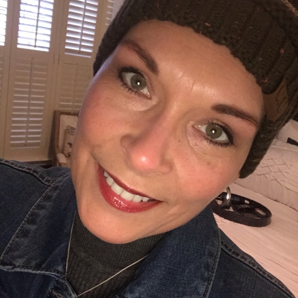 Meet your Posher, Jodette